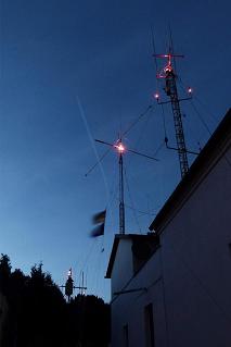 EmComm Center HF/VHF/UHF/SHF-Antennas at Night